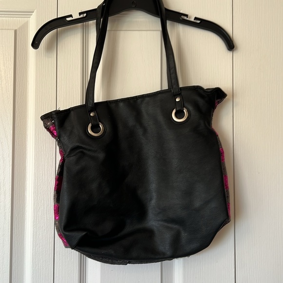 Candie’s Sequin Fusxhia, Grey and Black Purse - Picture 7 of 7
